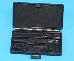 2014 GI JOE DESTRO v29 EAGLE’S EDGE ORIGINAL SPARE PART SNIPER RIFLE & CASE HASBRO 25TH 50TH