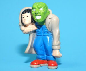 GOOSEBUMPS SURPRISES TO COLLECT PVC MINI FIGURE THE HAUNTED MASK 1998 TOMBOLA EGG TOY