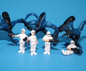 HIDDEN ADVENTURES SPACE ZONE PLAYSET ALIENS & MARINES 1996 BLUE BOX