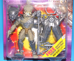 PREDATOR SCAVAGE BOLA BLASTING ACTION MOC MOSC US CARD 1994 KENNER