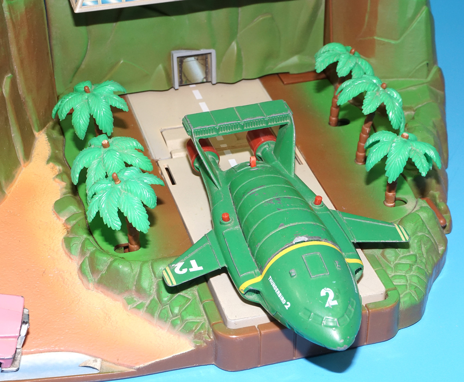 THUNDERBIRDS TRACY ISLAND ELECTRONIC PLAYSET BOXED EURO BOX 1999 CARLTON VIVID IMAGINATIONS - Image 10