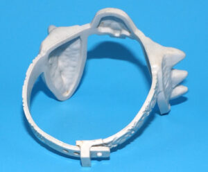 TRANSFORMERS G1 ORIGINAL SPARE PART PRETENDER SKULLGRIN BELT 1988 HASBRO