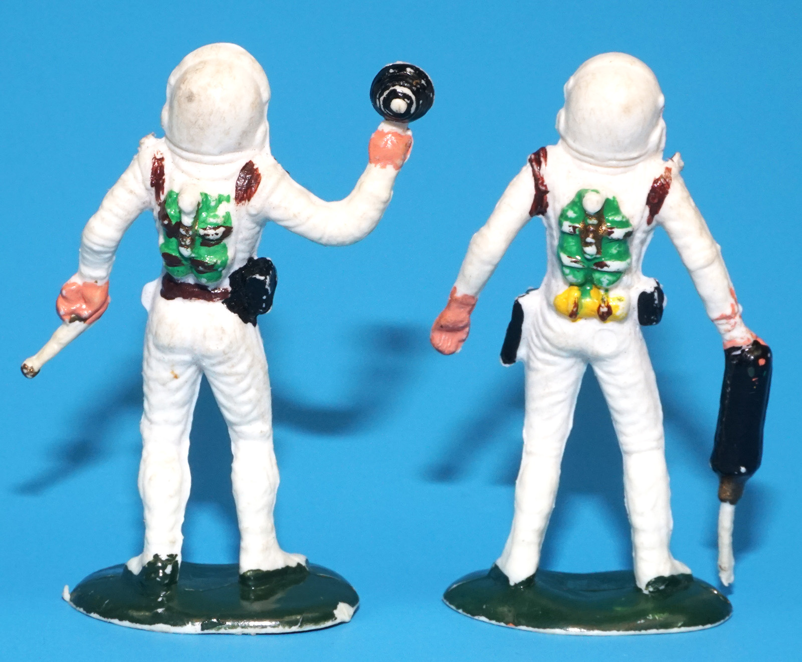SPACE TOYS SPACEMEN ASTRONAUTS PLASTIC TOY FIGURES 1965 LP TOYS HONG KONG - Image 4