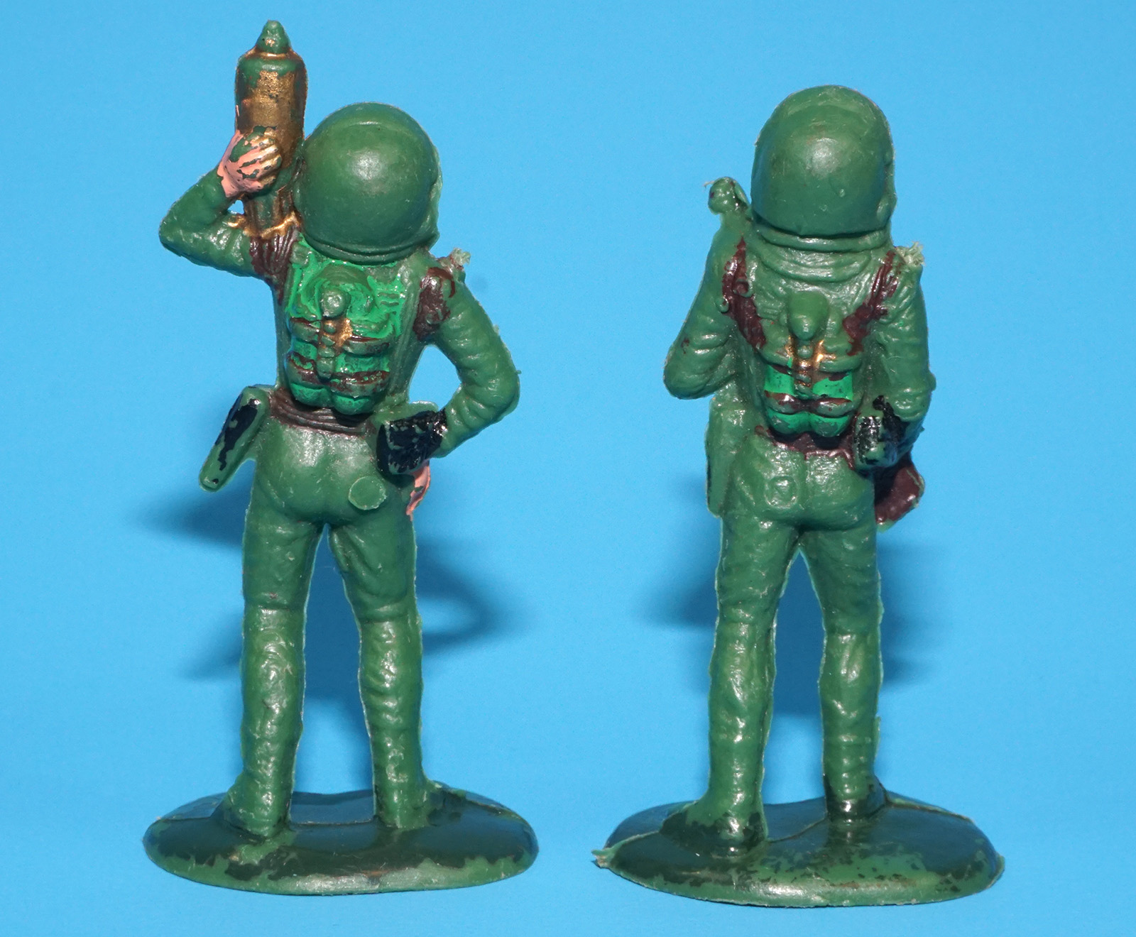 SPACE TOYS SPACEMEN ASTRONAUTS PLASTIC TOY FIGURES 1965 LP TOYS HONG KONG - Image 6