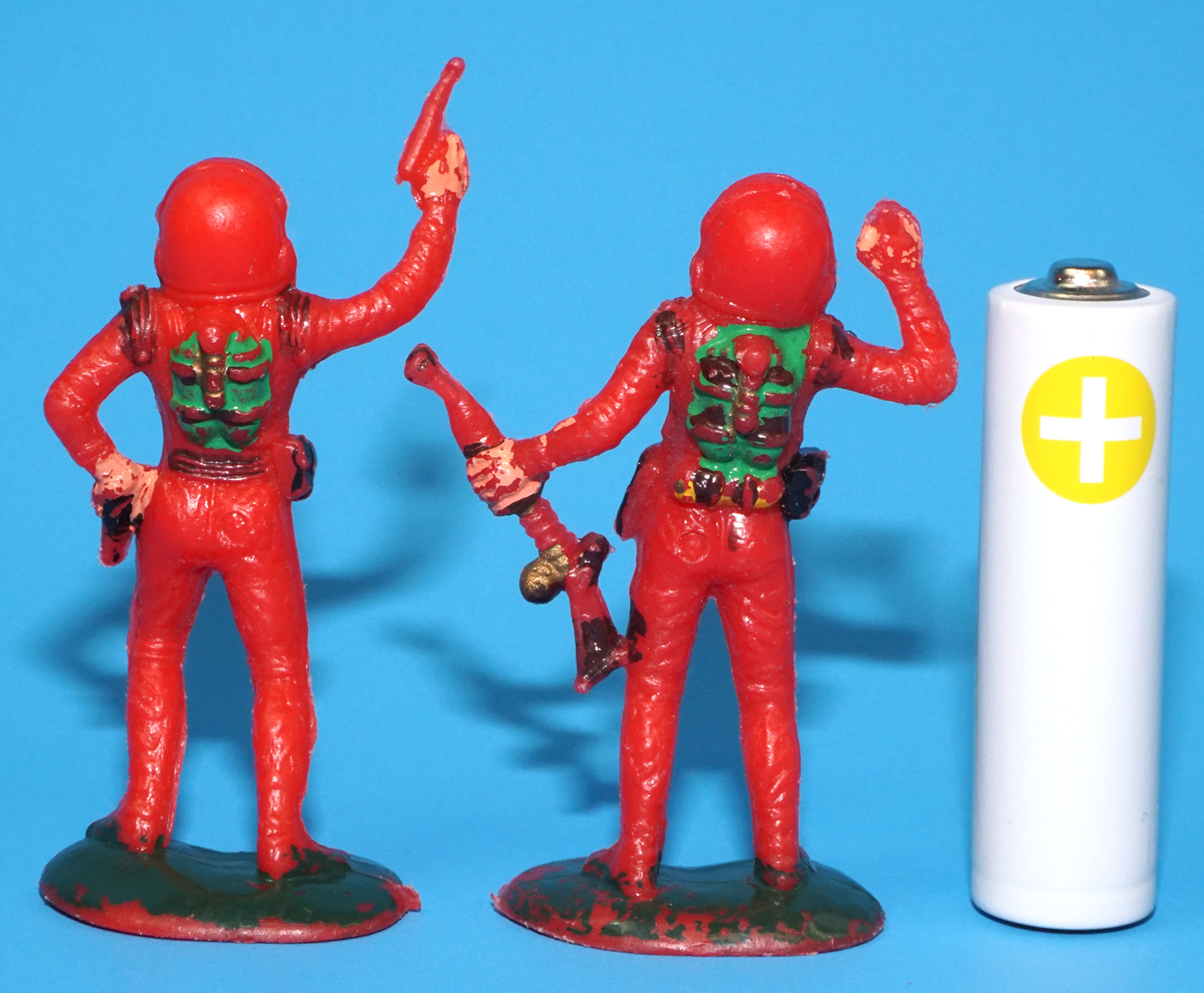 SPACE TOYS SPACEMEN ASTRONAUTS PLASTIC TOY FIGURES 1965 LP TOYS HONG KONG - Image 10