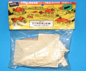 AIRFIX MODELS OO GAUGE TRACKSIDE SERIES No.6 BUNGALOW CONSTRUCTION KIT 1:72 SCALE MISB SEALED BAG 1956 AIRFIX