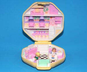 POLLY POCKET HAIR SALON NEAR COMPLETE 1990 BLUEBIRD TOYS