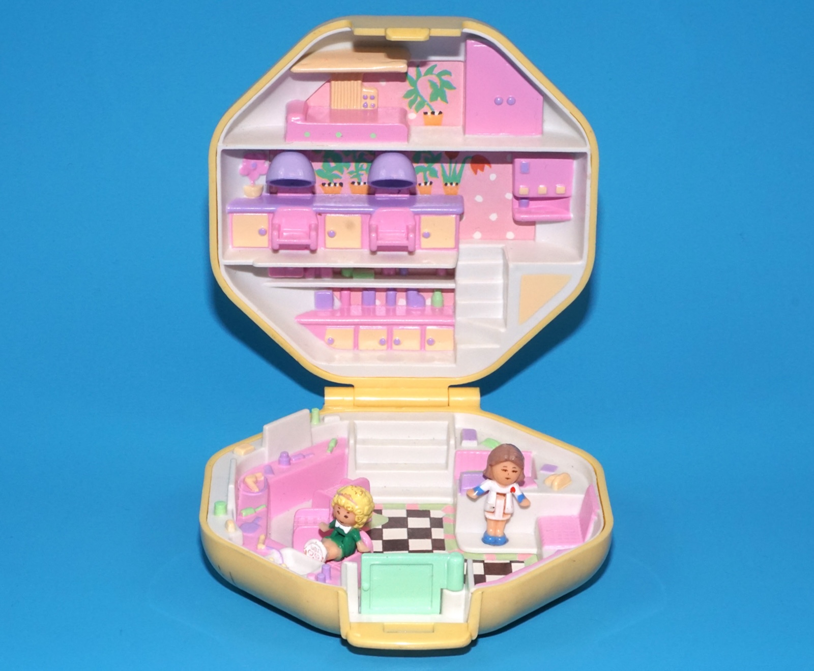 POLLY POCKET HAIR SALON NEAR COMPLETE 1990 BLUEBIRD TOYS
