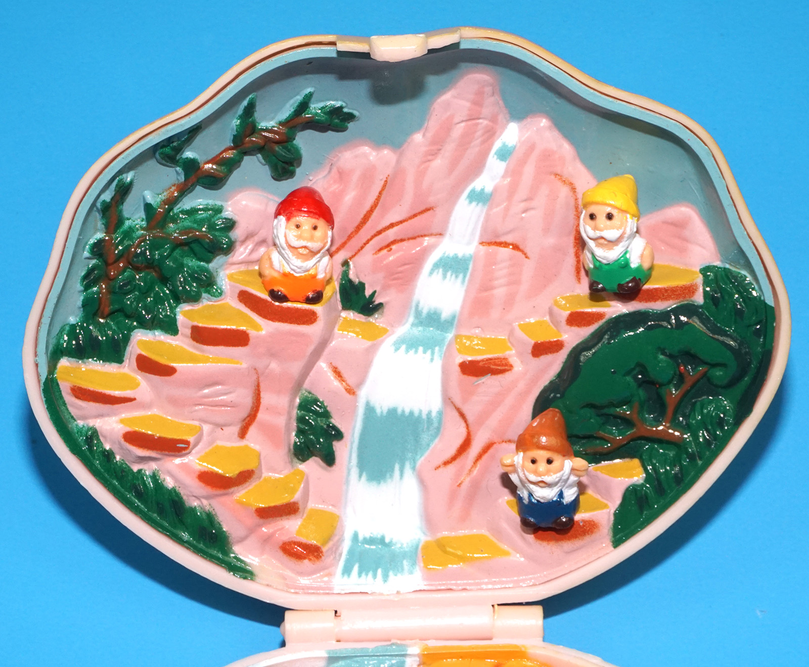 POLLY POCKET STYLE KNOCKOFF SEVEN DWARFS IN WONDERLAND 100% COMPLETE 1992 SIMBA BOOTLEG KO READ - Image 3