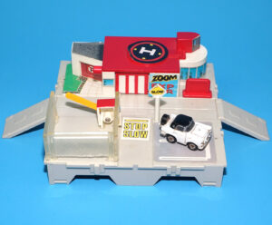 MICRO MACHINES TRAVEL CITY EXPRESS FREIGHT NEAR COMPLETE 1987 GALOOB READ