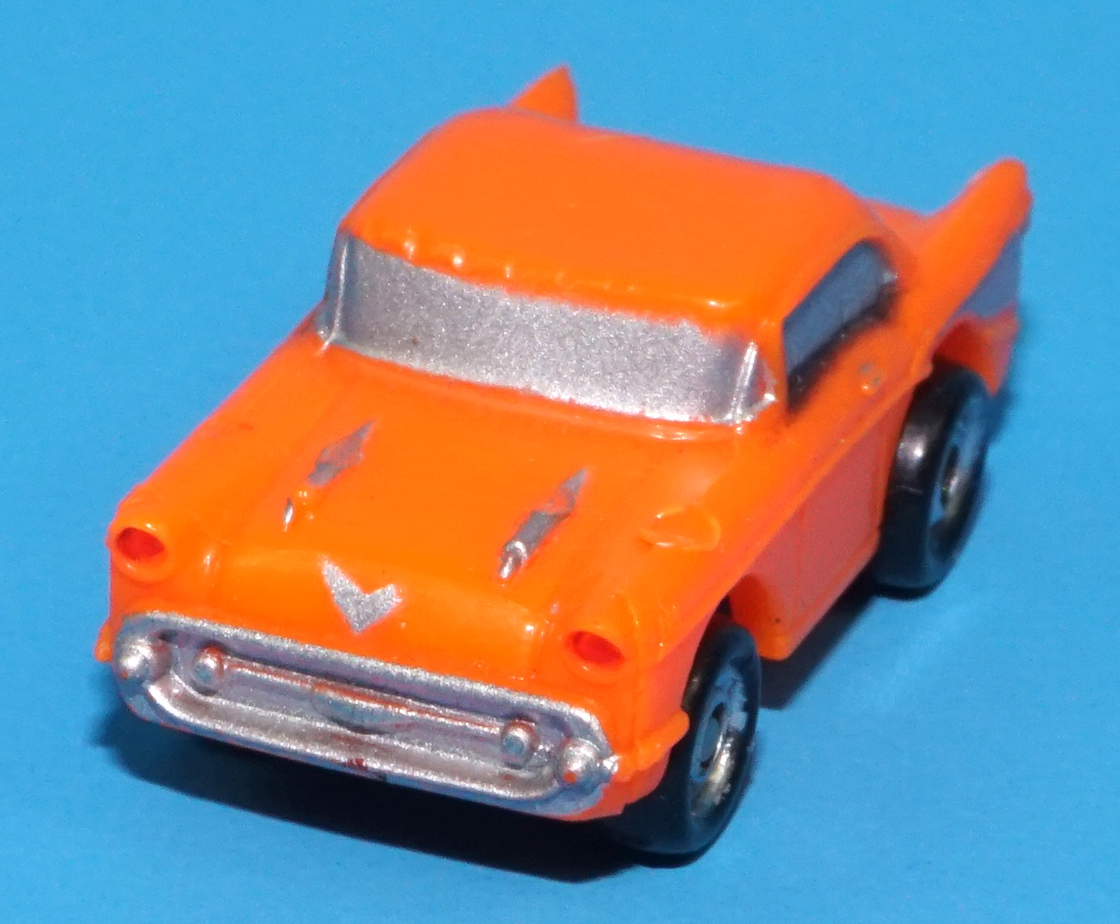 MICRO MACHINES KO ACTION MAGNIFIERS '57 CHEVY CHEVROLET BEL AIR 1988 FUNRISE - Image 2