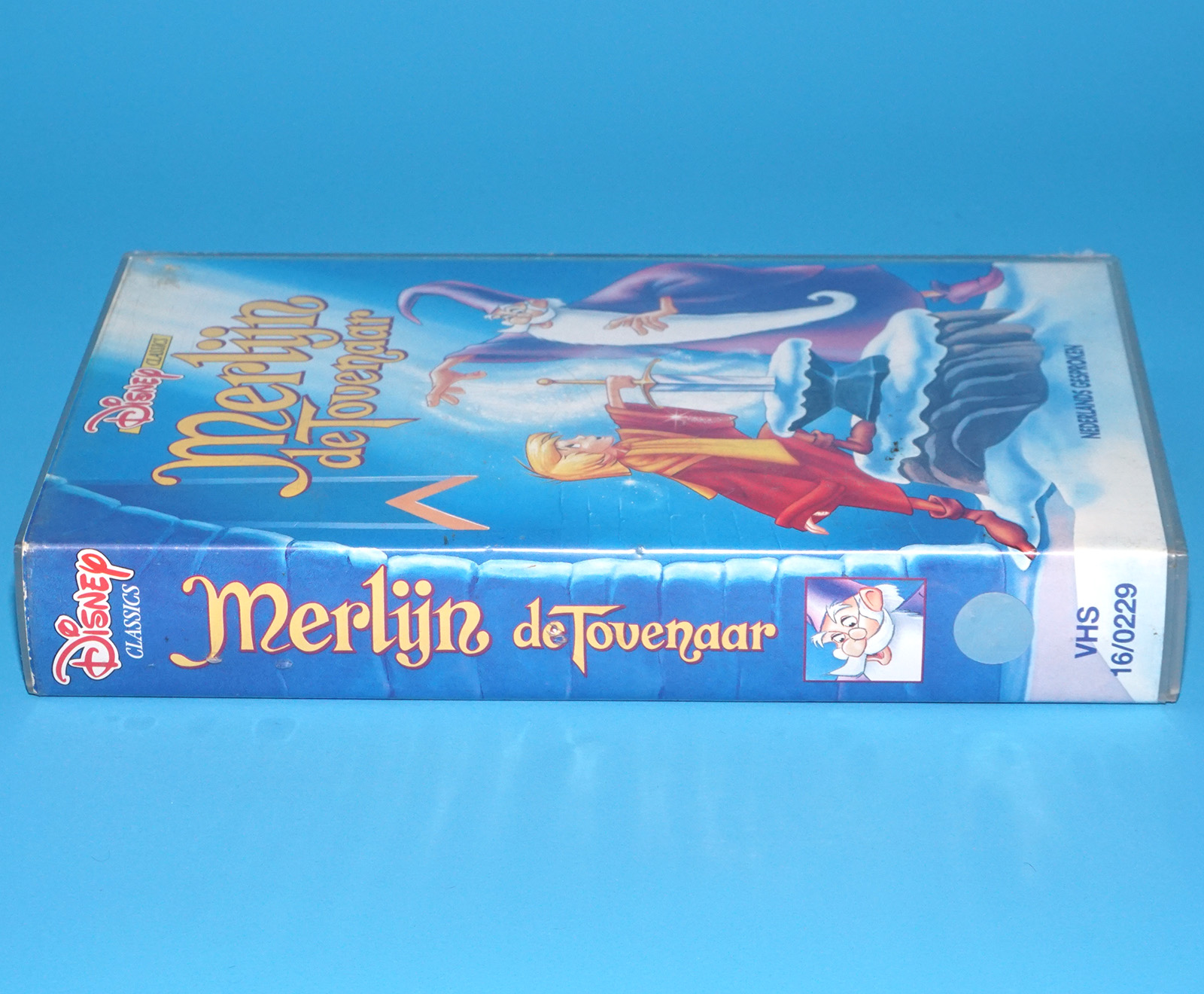 VHS DISNEY CLASSICS THE SWORD IN THE STONE 1963 MERLIJN DE TOVENAAR PAL DUTCH 1993 BENEVISTA HOME ENTERTAINMENT - Image 4