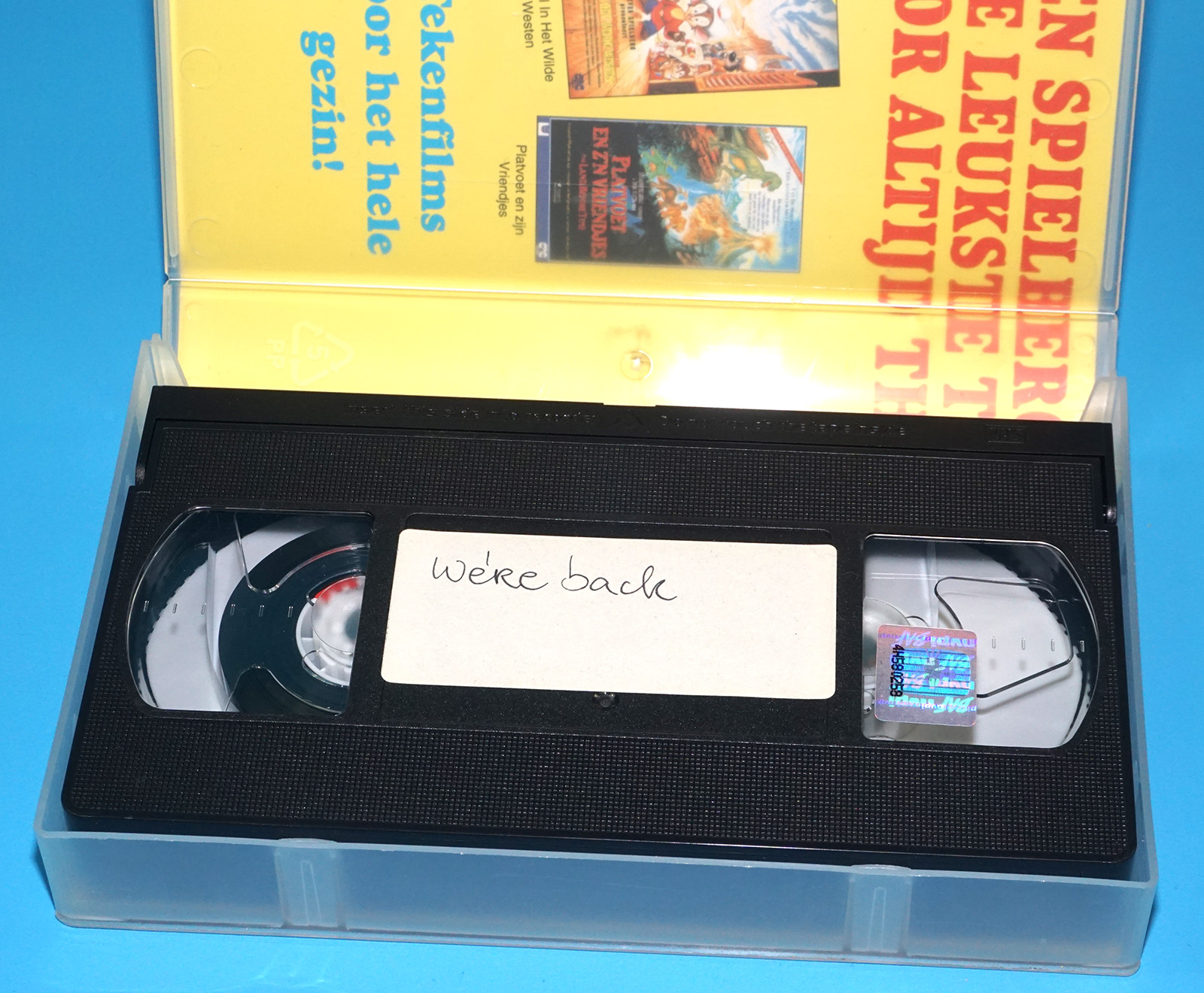 VHS WE'RE BACK A DINOSAUR STORY 1993 EEN REAUSACHTIG VERHAAL PAL DUTCH 1994 AMBLIMATION SPIELBERG - Image 4