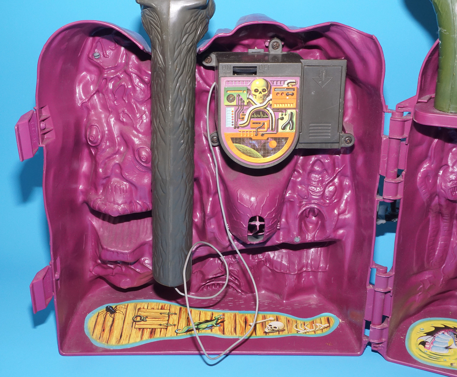 MOTU HE-MAN MASTERS OF THE UNIVERSE SNAKE MOUNTAIN 100% COMPLETE ITALY COO 1984 MATTEL WORKS! - Image 9