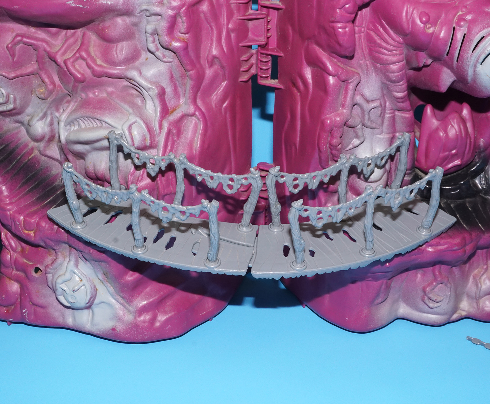 MOTU HE-MAN MASTERS OF THE UNIVERSE SNAKE MOUNTAIN 100% COMPLETE USA COO 1984 MATTEL WORKS! - Image 5