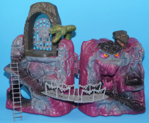 MOTU HE-MAN MASTERS OF THE UNIVERSE SNAKE MOUNTAIN NEAR COMPLETE ITALY COO 1984 MATTEL WORKS!