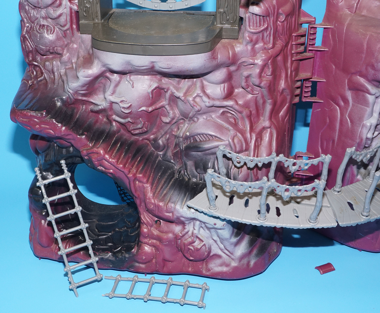 MOTU HE-MAN MASTERS OF THE UNIVERSE SNAKE MOUNTAIN NEAR COMPLETE USA COO 1984 MATTEL WORKS! - Image 4