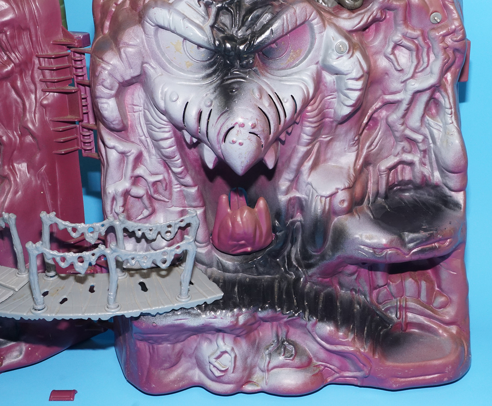 MOTU HE-MAN MASTERS OF THE UNIVERSE SNAKE MOUNTAIN NEAR COMPLETE USA COO 1984 MATTEL WORKS! - Image 7