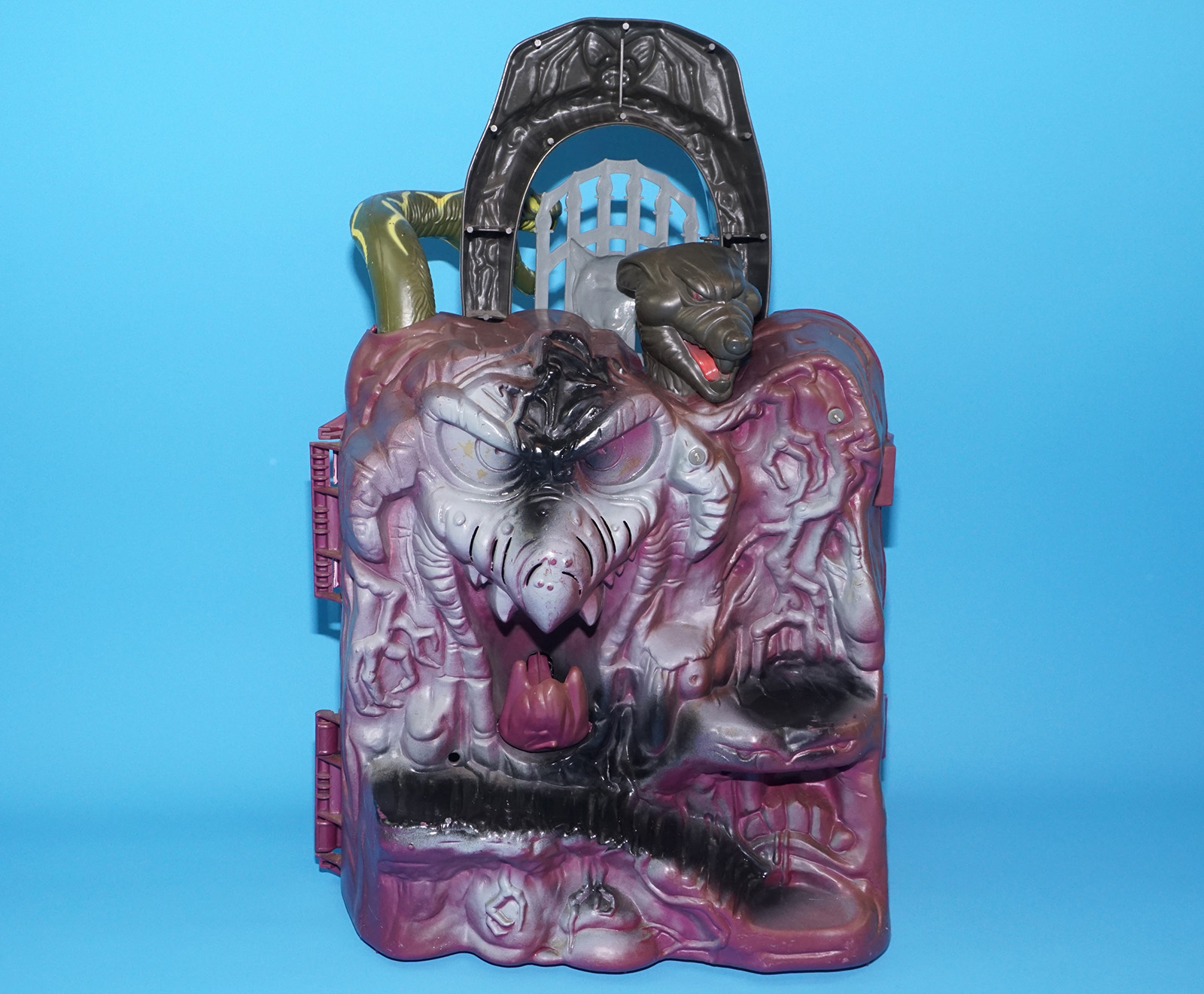 MOTU HE-MAN MASTERS OF THE UNIVERSE SNAKE MOUNTAIN NEAR COMPLETE USA COO 1984 MATTEL WORKS! - Image 13