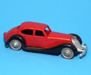 BRITAINS LILLIPUT LV602 SALOON CAR SOLID PLASTIC WHEELS 1950 BRITAINS LTD ENGLAND