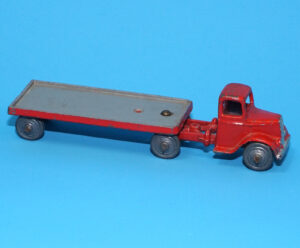 BRITAINS LILLIPUT LV603 ARTICULATED LORRY METAL WHEELS 1946 BRITAINS LTD ENGLAND