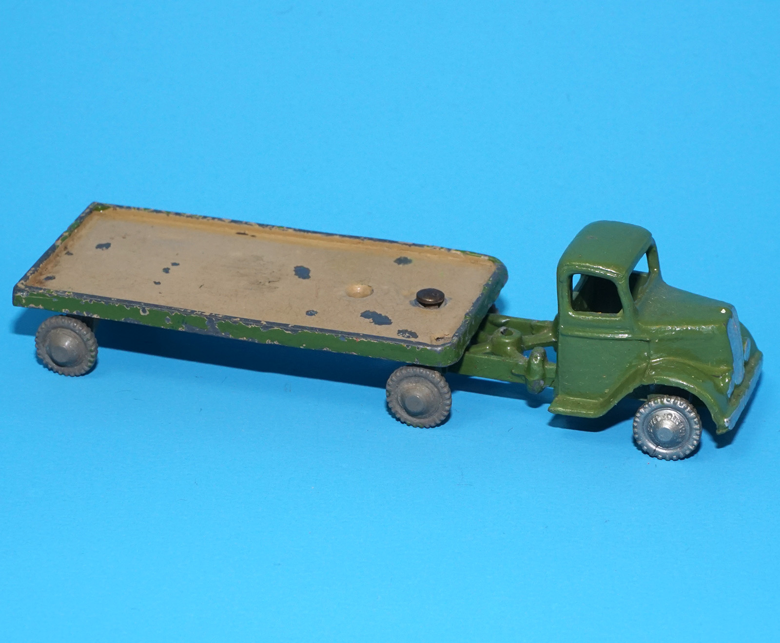 BRITAINS LILLIPUT LV603 ARTICULATED LORRY SOLID PLASTIC WHEELS PVC TYRES 1950 BRITAINS LTD ENGLAND