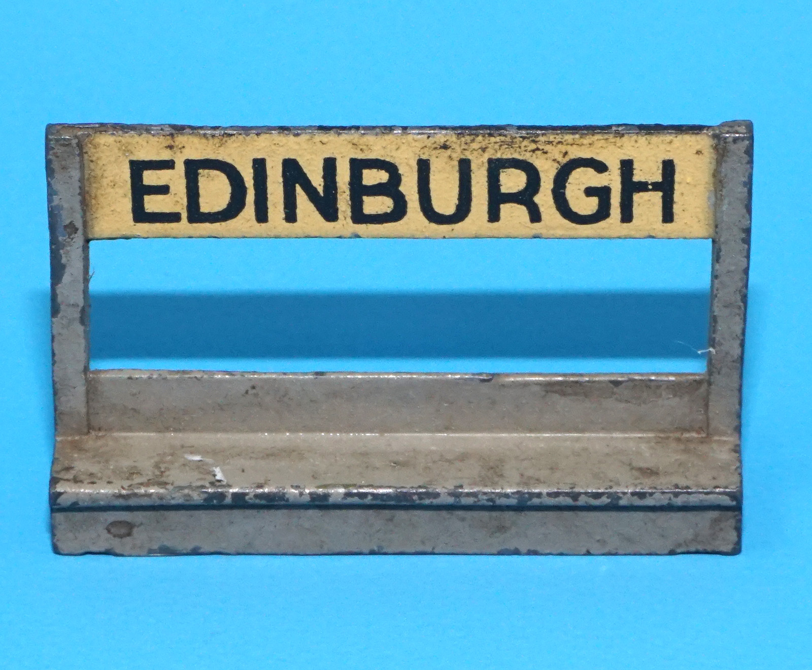 BRITAINS LILLIPUT L11 EDINGBURGH STATION PLATFORM SIGN 1946 BRITAINS LTD ENGLAND - Image 2