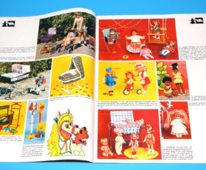 SINTERKLAAS TOY CATALOG ‘T PAARD VAN DE SINT VERBLIJDT ELK KIND 1970 VIA HOLLAND BRITAINS TIMPO MATCHBOX