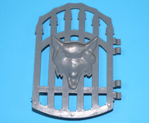 MOTU HE-MAN MASTERS OF THE UNIVERSE ORIGINAL SPARE PART SNAKE MOUNTAIN GATE USA COO MATTEL