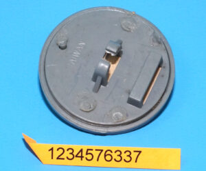 MOTU HE-MAN MASTERS OF THE UNIVERSE ORIGINAL SPARE PART HE-MAN SHIELD TAIWAN 1981 MATTEL