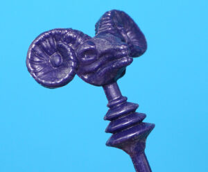 MOTU HE-MAN MASTERS OF THE UNIVERSE ORIGINAL SPARE PART SKELETOR STAFF HONG KONG COO 1981 MATTEL