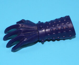MOTU HE-MAN MASTERS OF THE UNIVERSE ORIGINAL SPARE PART TERROR CLAWS SKELETOR CLAW (L) 1986 MATTEL