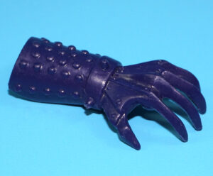 MOTU HE-MAN MASTERS OF THE UNIVERSE ORIGINAL SPARE PART TERROR CLAWS SKELETOR CLAW (L) 1986 MATTEL