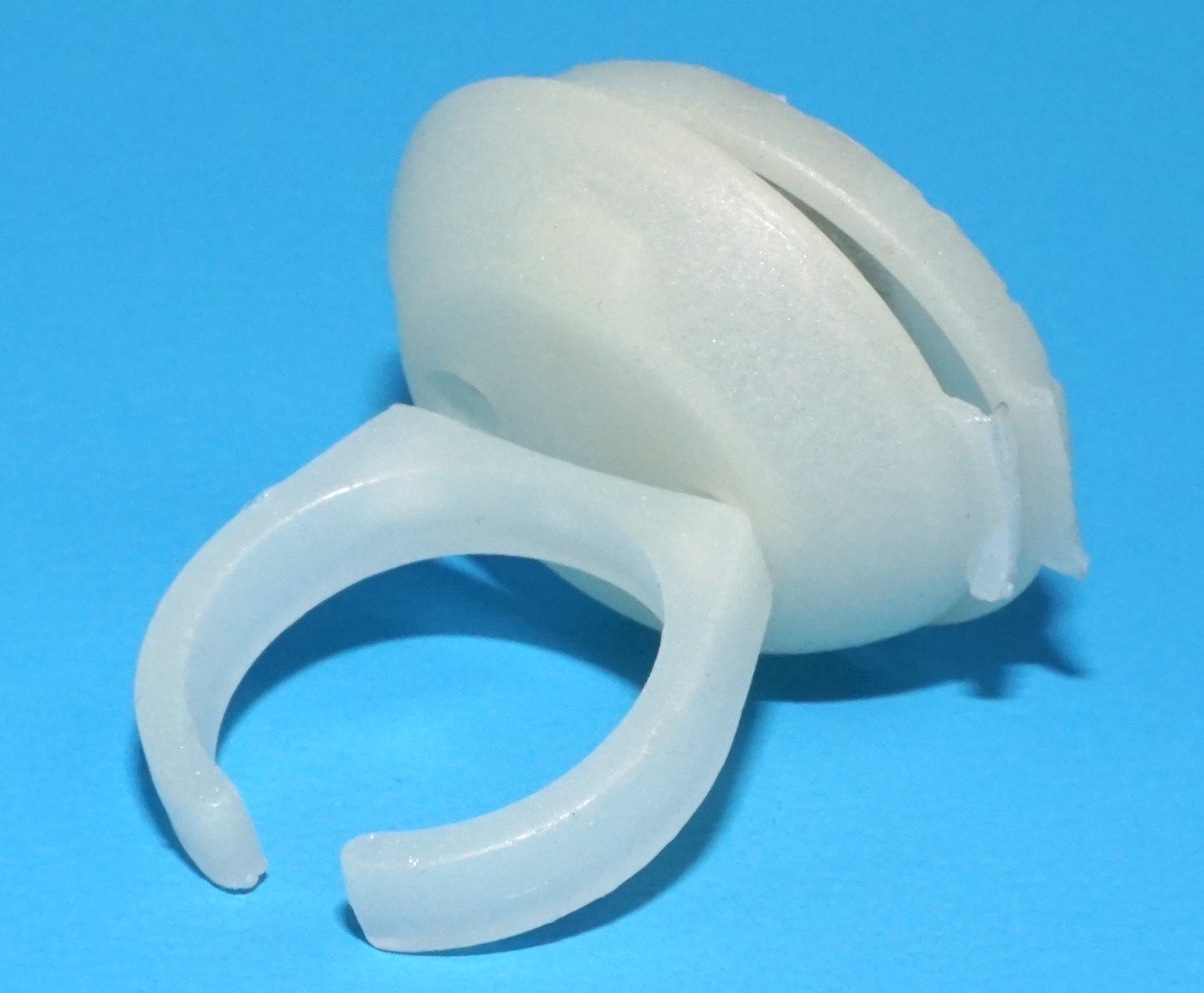 MOTU HE-MAN MASTERS OF THE UNIVERSE ORIGINAL SPARE PART TRAP JAW GLOW IN THE DARK SKULL RING NO COO FRANCE 1983 MATTEL - Image 3