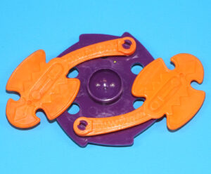 MOTU HE-MAN MASTERS OF THE UNIVERSE ORIGINAL SPARE PART TWISTOID SPINNING BASE 1986 MATTEL