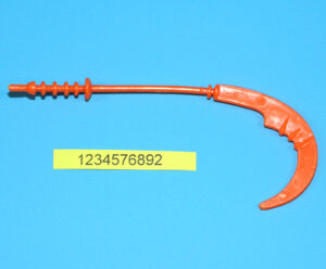 MOTU HE-MAN MASTERS OF THE UNIVERSE ORIGINAL SPARE PART TWISTOID AXE SCYTHE BLADE WEAPON 1986 MATTEL