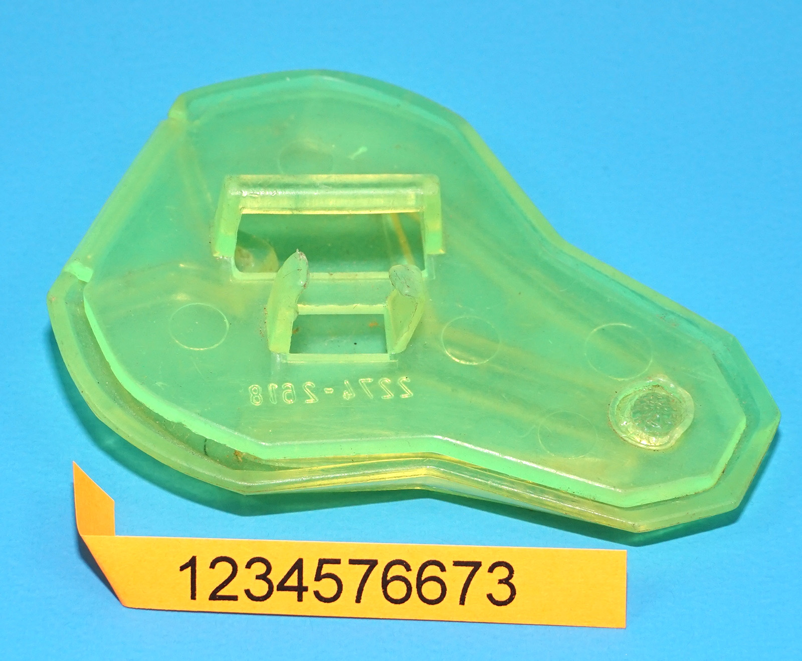 MOTU NEW ADVENTURES OF HE-MAN ORIGINAL SPARE PART HE-MAN SHIELD 1990 MATTEL - Image 2