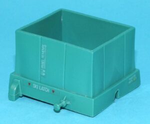 1984 GI JOE CHAMELEON SWAMP SKIER ORIGINAL SPARE PART ZARTAN’S JUNK BOX TRAILER HASBRO