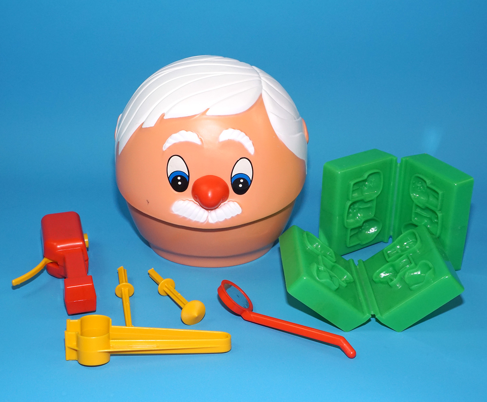 PLAY-DOH DOCTOR DRILL'N FILL DENTIST TOY SET DUTCH TANDARTS BOX 1978 CLIPPER KENNER - Image 7