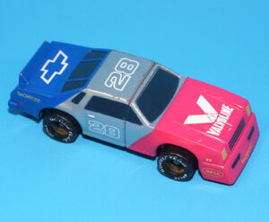 MATCHBOX CONNECTABLES #28 VALVOLINE NASCAR RACING CAR 1988 MBX MINIATURES