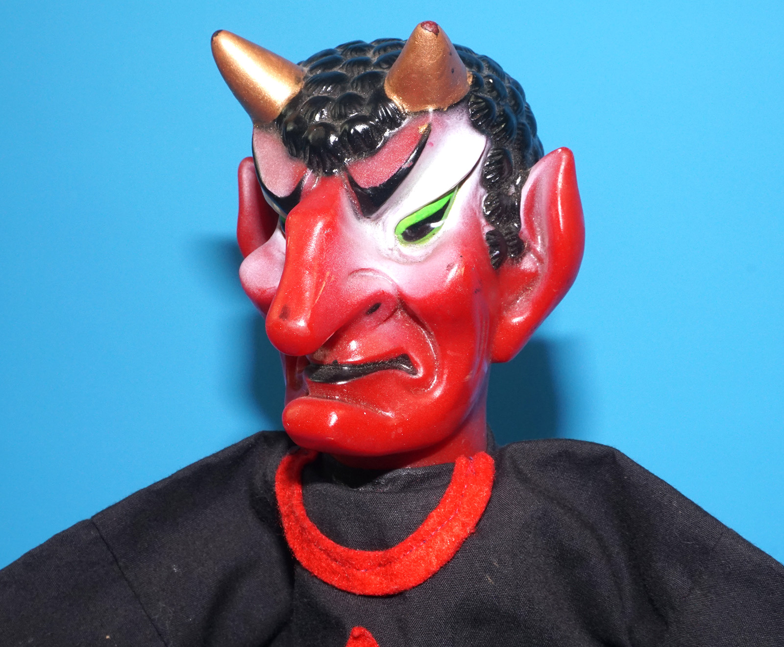 PUNCH & JUDY VINTAGE HAND PUPPET DEMON DEVIL SATAN 1970s GERMANY RUBBER SOFT VINYL HEAD - Image 4