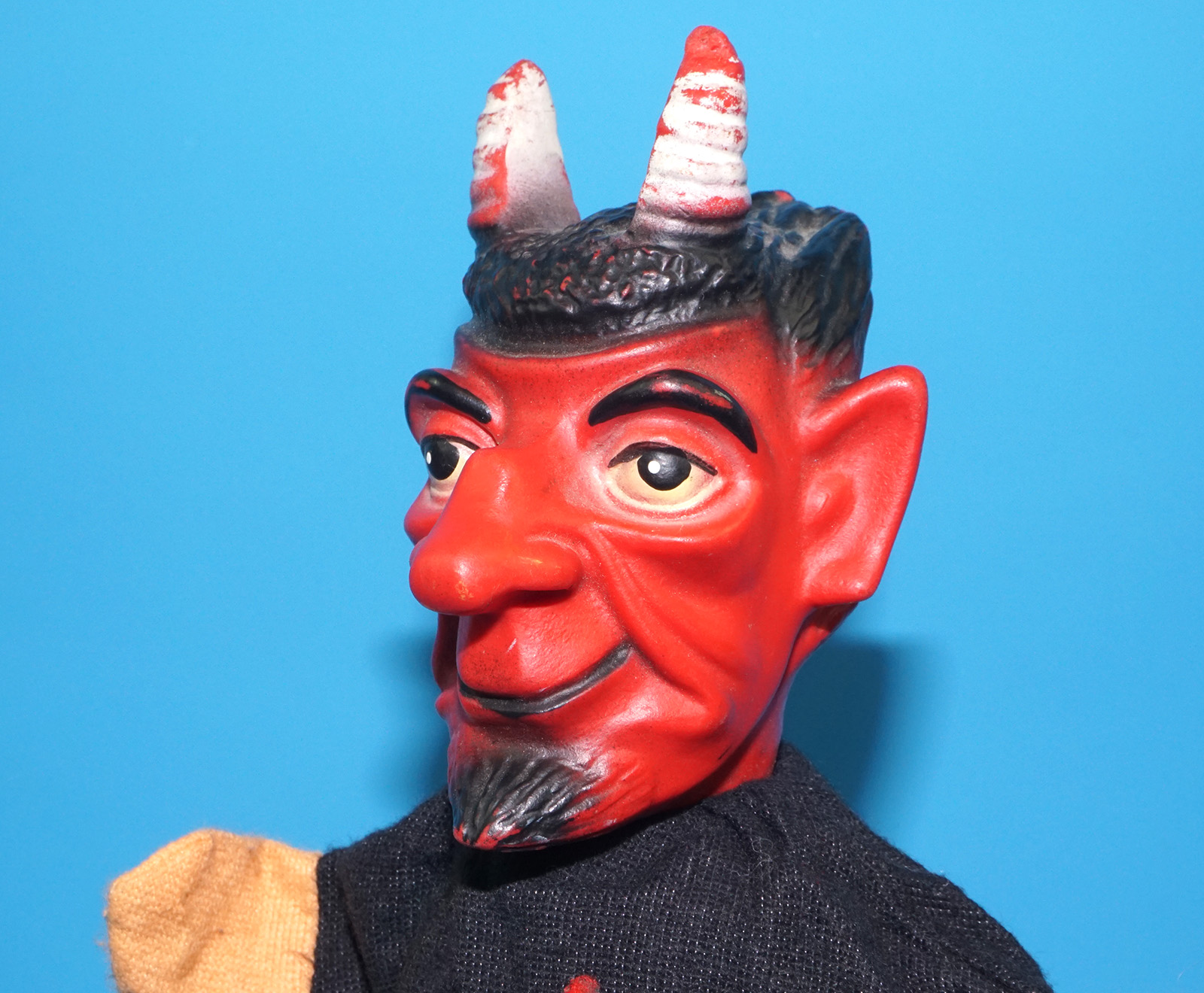 PUNCH & JUDY VINTAGE HAND PUPPET DEMON DEVIL SATAN 1970s GERMANY RUBBER SOFT VINYL HEAD - Image 4