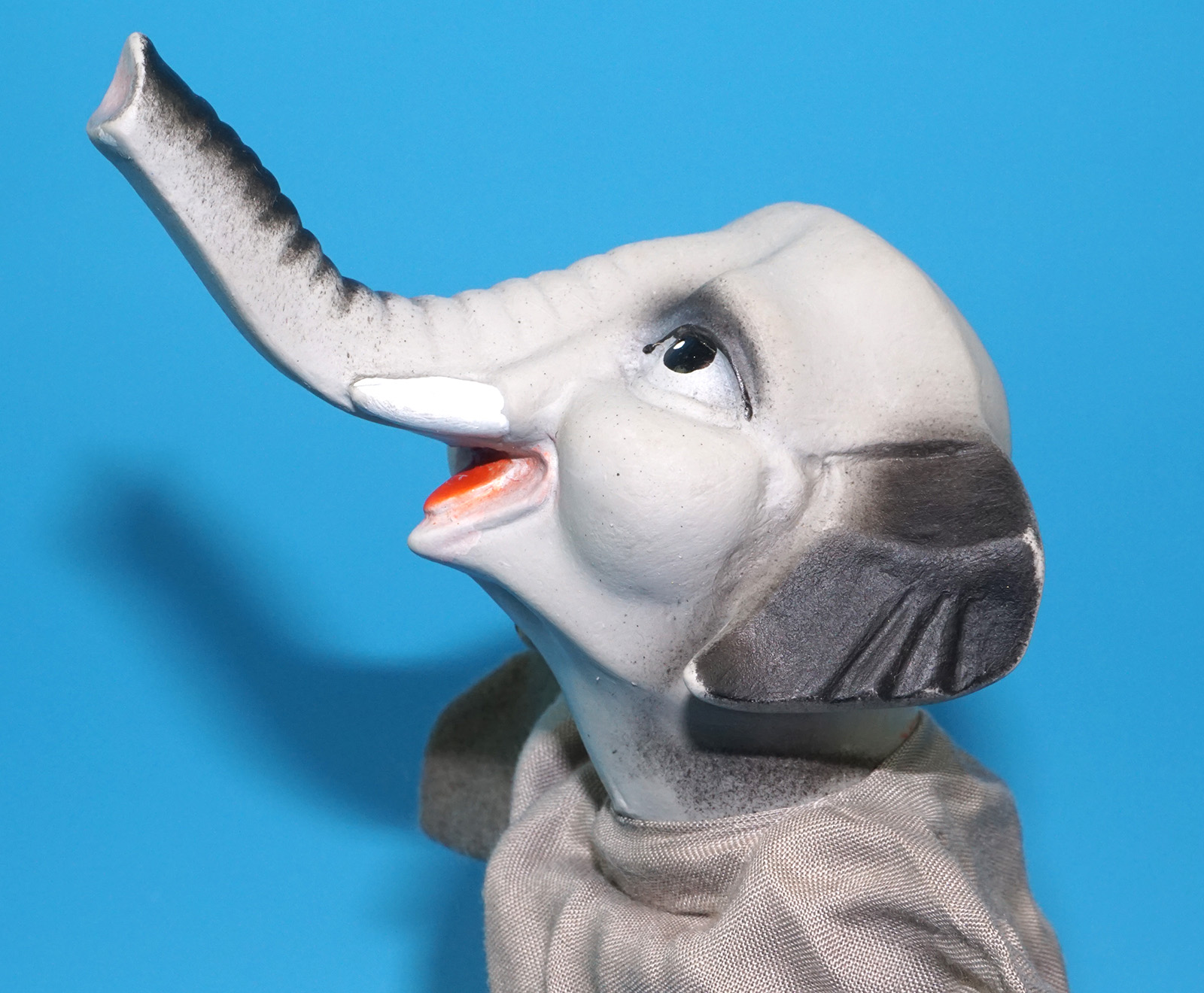 PUNCH & JUDY VINTAGE HAND PUPPET ELEPHANT 1970s GERMANY RUBBER SOFT VINYL HEAD - Image 5