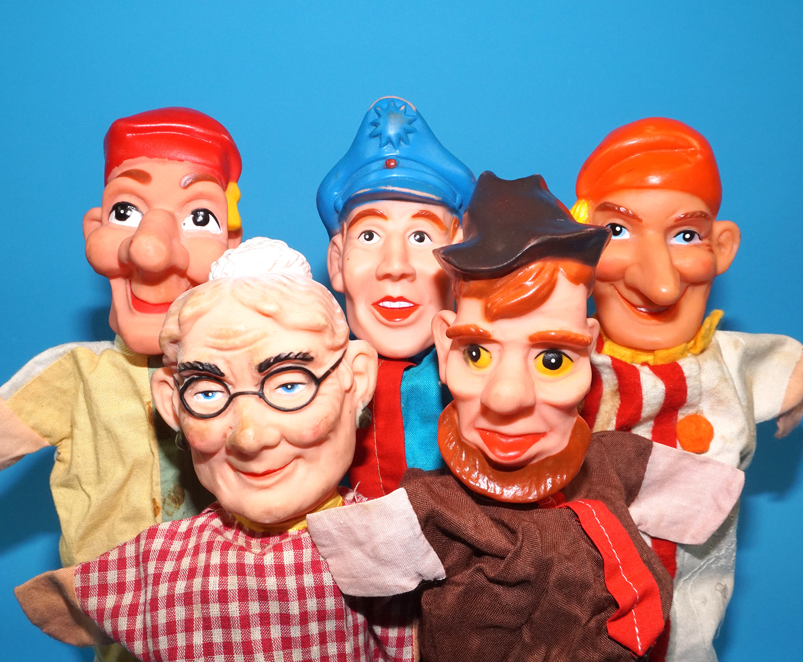 PUNCH & JUDY VINTAGE HAND PUPPET LOT (5) 1970s GERMANY RUBBER SOFT VINYL HEAD