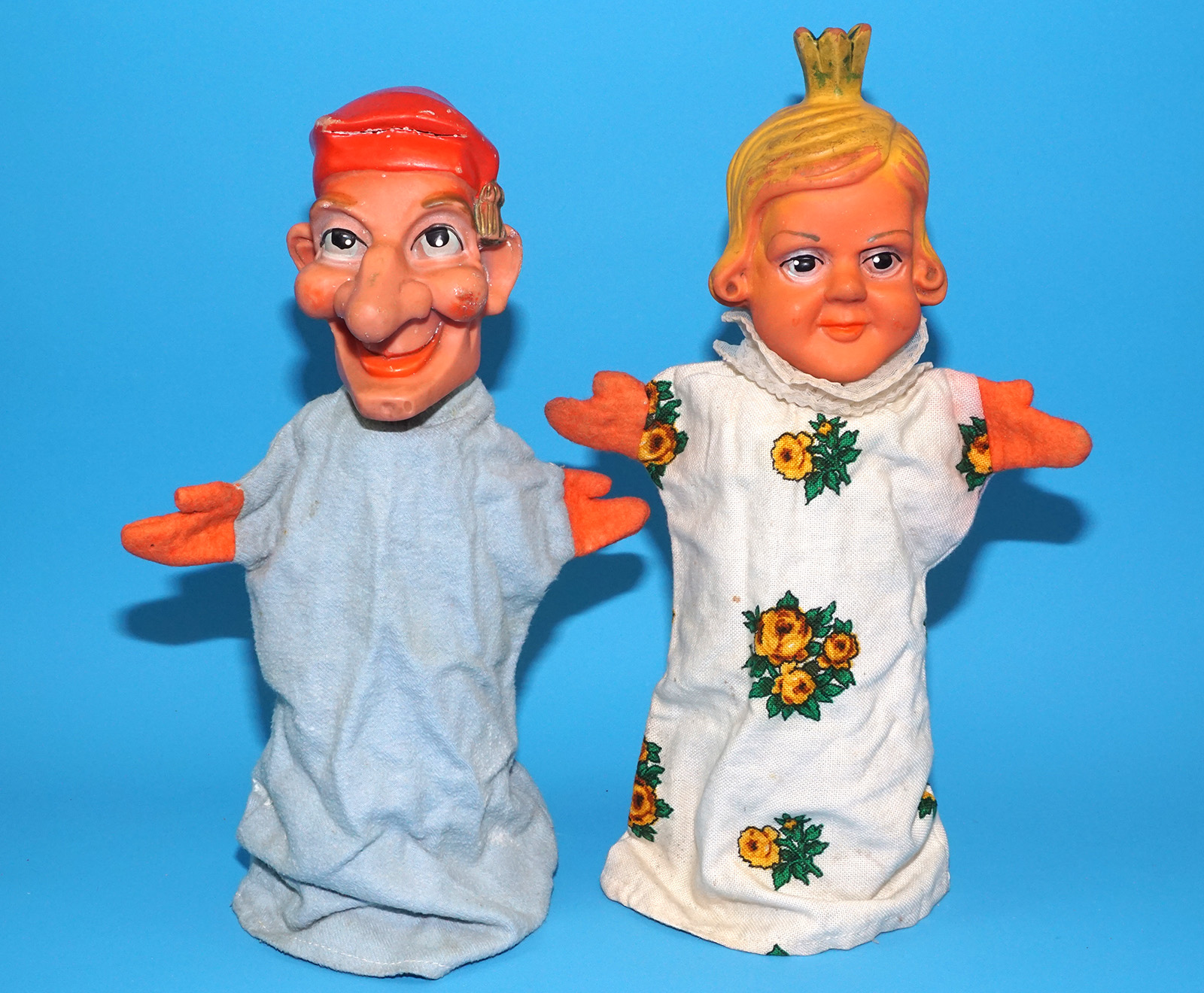 PUNCH & JUDY VINTAGE HAND PUPPET LOT (4) 1960s GERMANY RUBBER SOFT VINYL HEAD - Image 6
