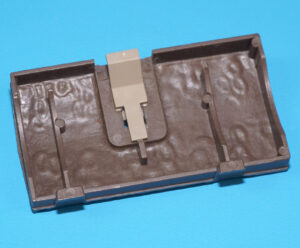 DINO RIDERS ORIGINAL SPARE PART TYRANNOSAURUS BATTERY COVER 1988 TYCO