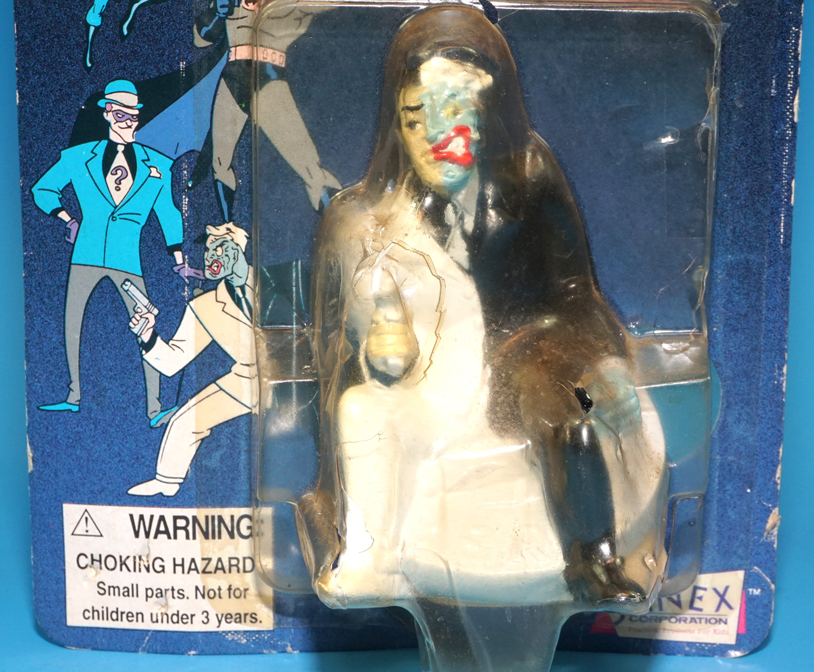BATMAN THE ADVENTURES OF BATMAN & ROBIN SQUEEZE LIGHT TWO-FACE MOC MOSC 1994 JANEX CORPORATION - Image 2