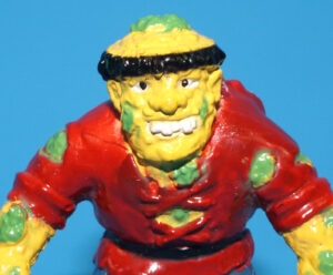 MONSTER UNIVERSAL MINI MONSTERS BOOTLEG KO PVC FIGURE HUNCHBACK TOXIMODO 1990 SUNGOLD SIMBA