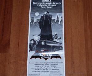 ORIGINAL MOVIE POSTER LOVE AT FIRST BITE 1979 FOLDED INSERT DRACULA