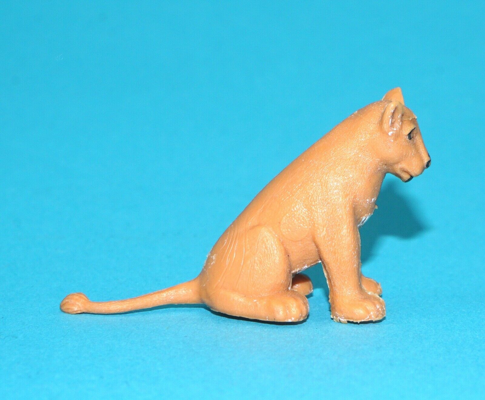 BRITAINS ZOO #1343 LION CUB 1960s ENGLAND
